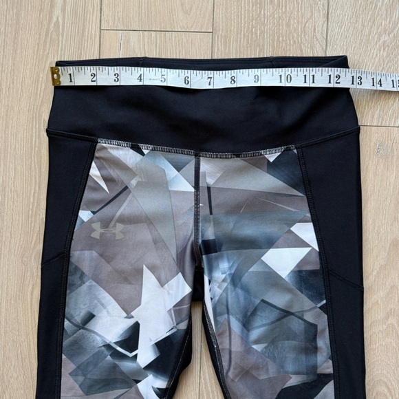 Under Armour Compression Leggings with Geometric Design Women’s Size Small - Picture 2 of 11